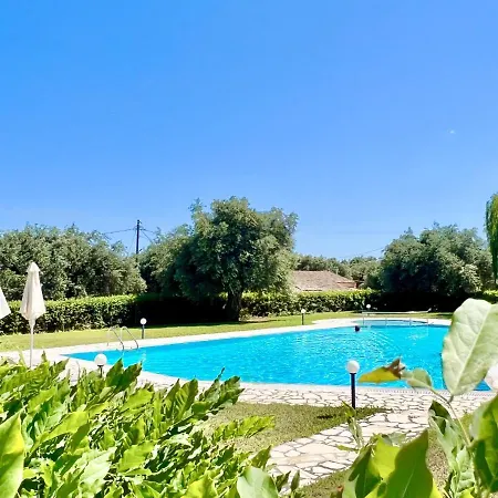 Blu & With Pool By Dadovillas Villa Mparmpati