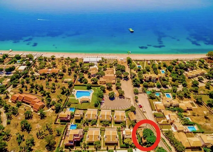 Blu & With Pool By Dadovillas Villa *